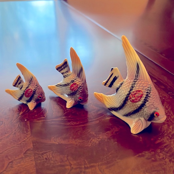 Bone China Angel Fish Set - Picture 1 of 3